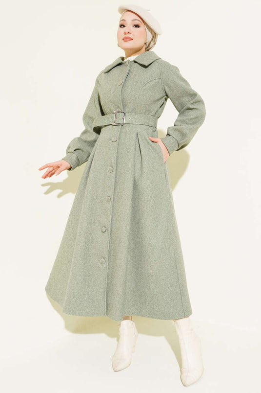Manteau long en cachemire ceinturé vert sauge