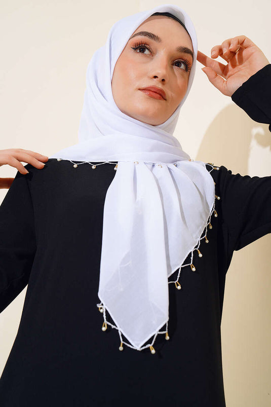 Écharpe blanche avec bords perlés