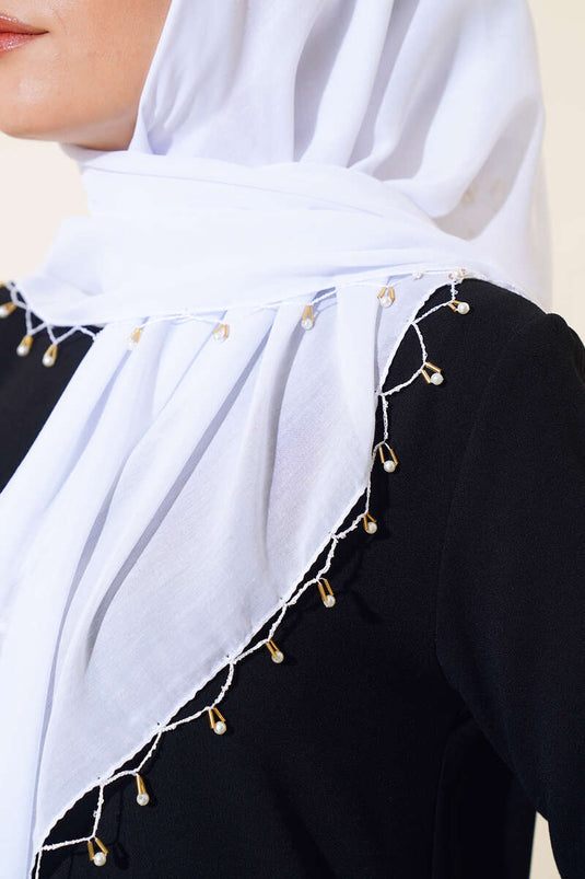 Écharpe blanche avec bords perlés