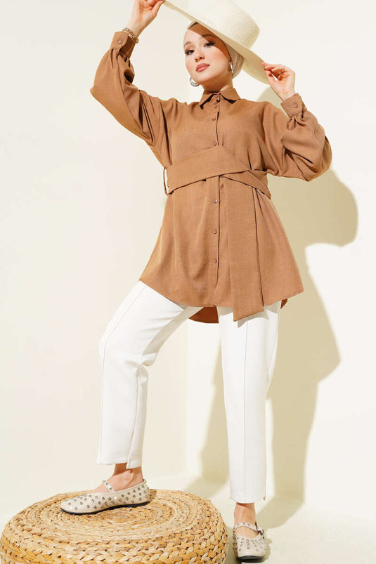 Chemise large à ceinture Camel