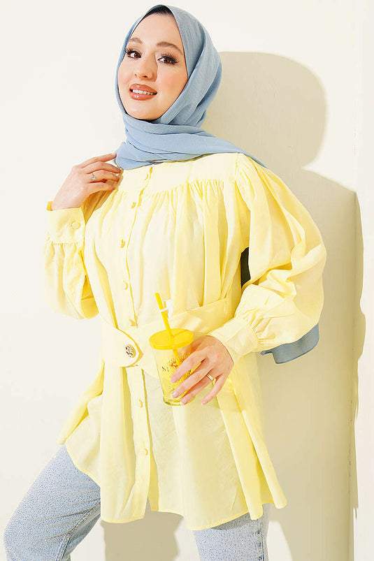 Chemise jaune avec ceinture intégrée