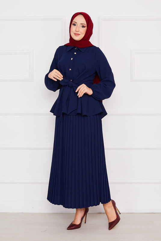 Kendinden Kuşaklı Piliseli Tesettür Takım Saks