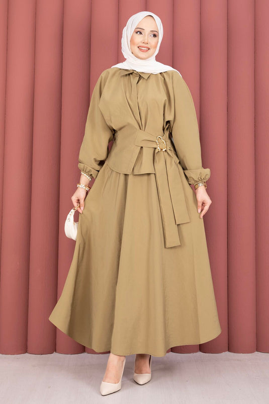 Ensemble deux pièces avec jupe à boucle intégrée, vert olive