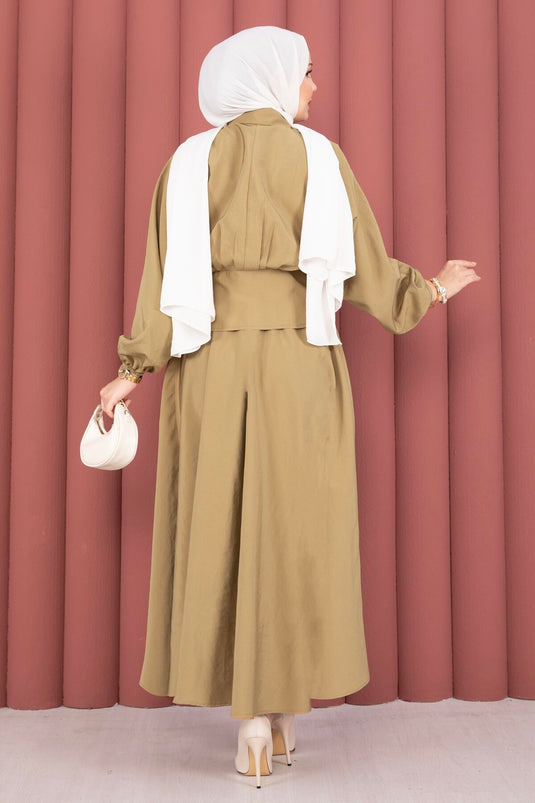 Ensemble deux pièces avec jupe à boucle intégrée, vert olive