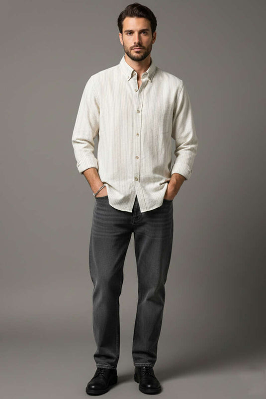 قميص رجالي من الكتان مخطط بخطوط متقطعة باللون الرمادي