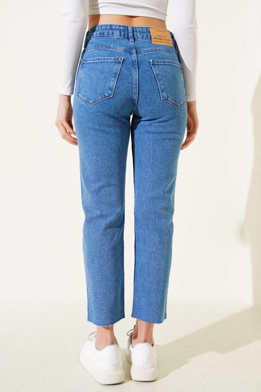 Cut-Skin-Leg Stoned Jeans Blue