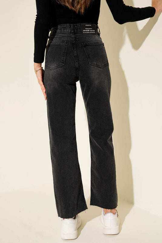 Jean en denim gris fumé, ourlet raccourci et boutons