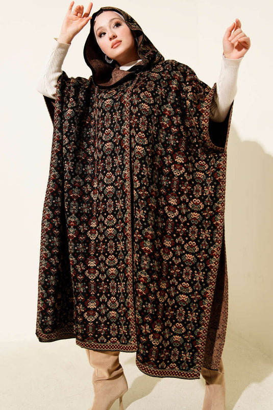 Poncho à capuche à motif kilim noir et marron