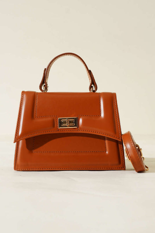 Kilit Detaylı Kenar Dikişli Çanta Taba