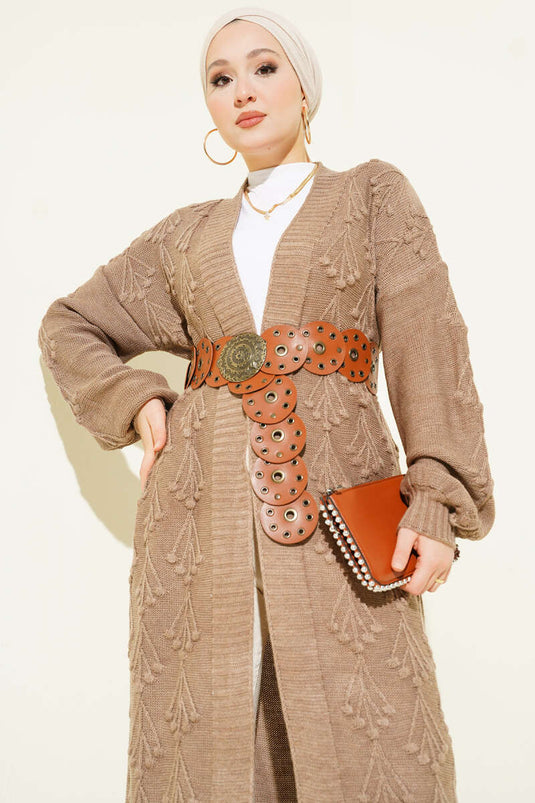 كارديغان صوفي طويل مزخرف بنقشة الكرز بلون البيج