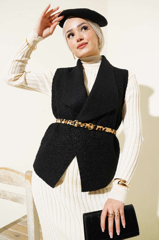 سترة قصيرة سوداء