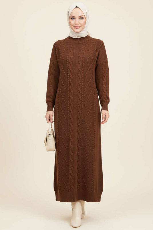 Robe pull en maille bouclée marron