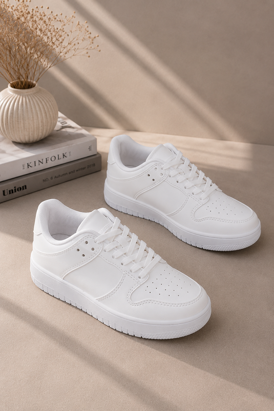 Classic Lace-Up Sneaker Sports Shoe White