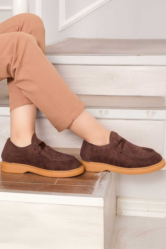 Chaussures à lacets style mocassins classiques marron