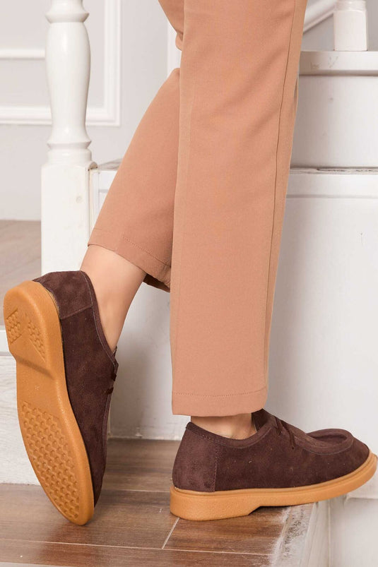 Chaussures à lacets style mocassins classiques marron