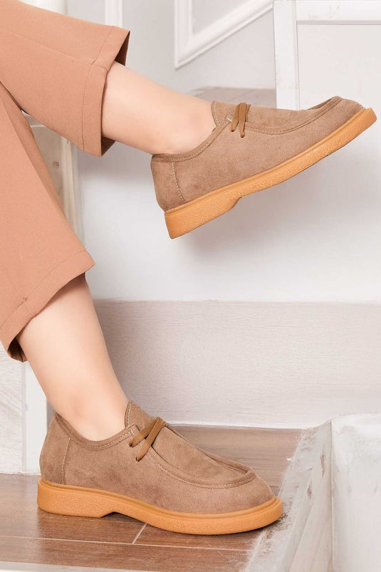 Chaussures à lacets style mocassins classiques en vison