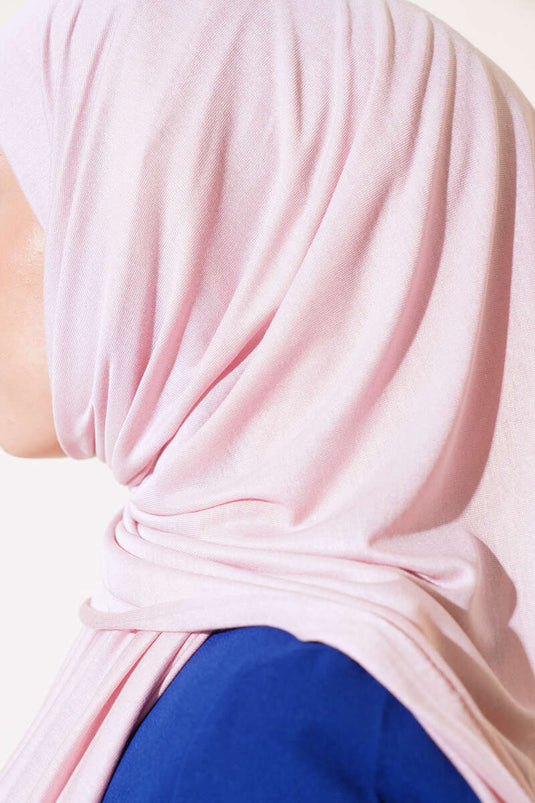 شال قطني ممشط كلاسيكي بزهر الكرز