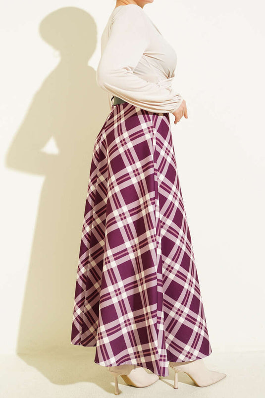 Jupe évasée à carreaux avec ceinture couleur prune