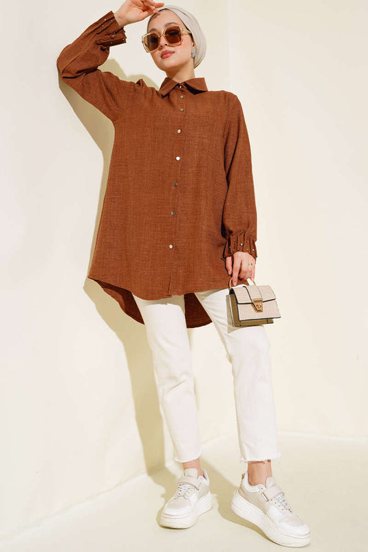 قميص مضلع باللون البني