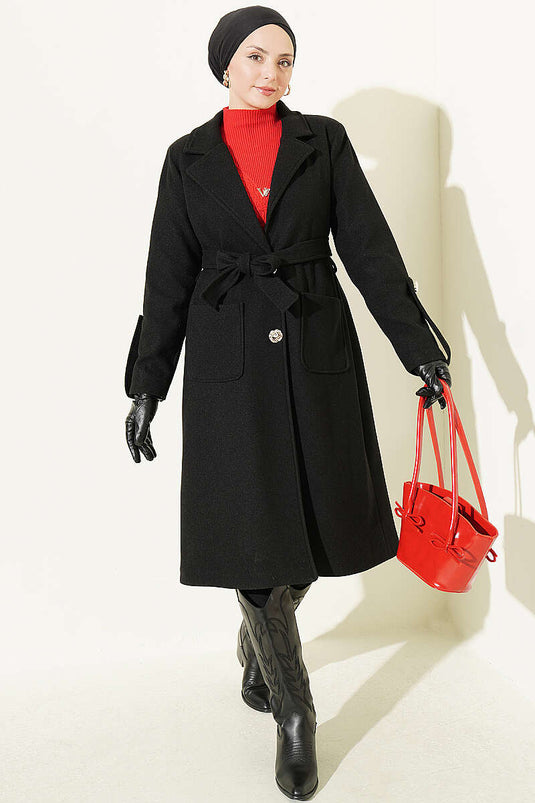 Cappotto In Lana Nero Con Bottoni E Cintura