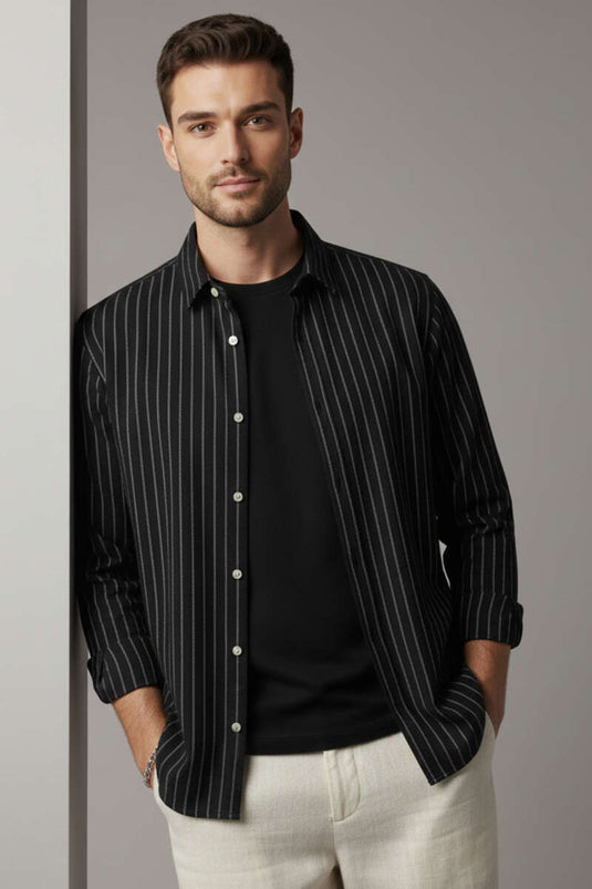 Chemise en lin rayée pour homme avec boutons noirs