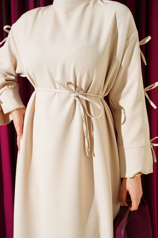 فستان مزدوج بحزام حبل مع عقدة كاملة باللون البيج