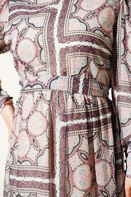 فستان Chiffon مزخرف بأكمام طويلة