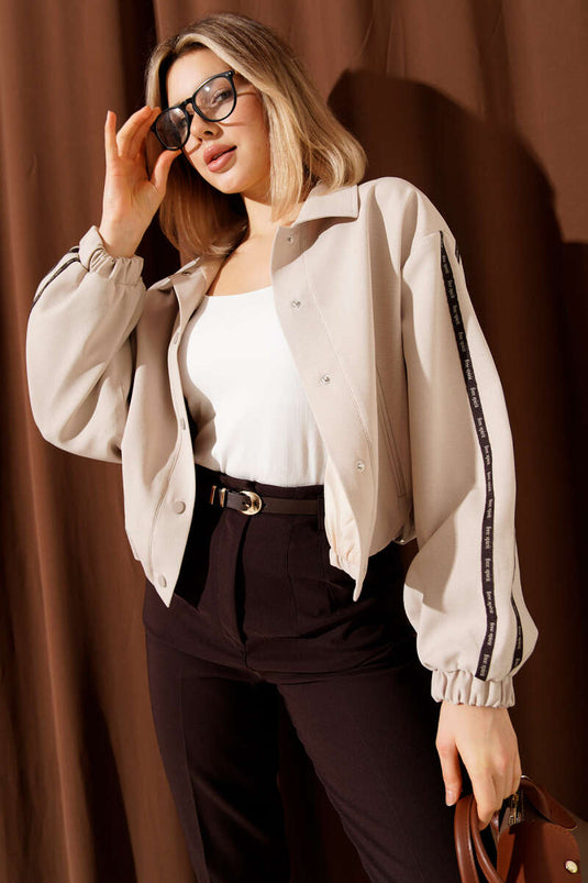 سترة بيج بأشرطة كاملة وأزرار ضغط