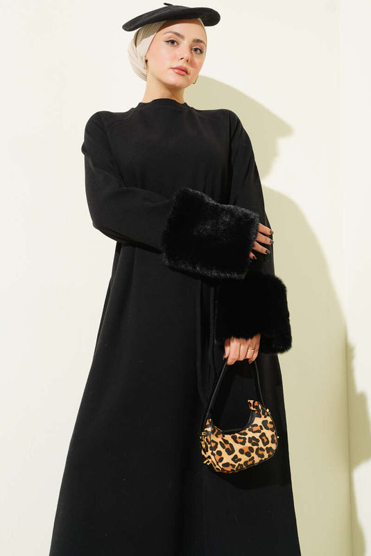 Kol Ucu Kürklü Fitilli Kaşe Elbise Siyah