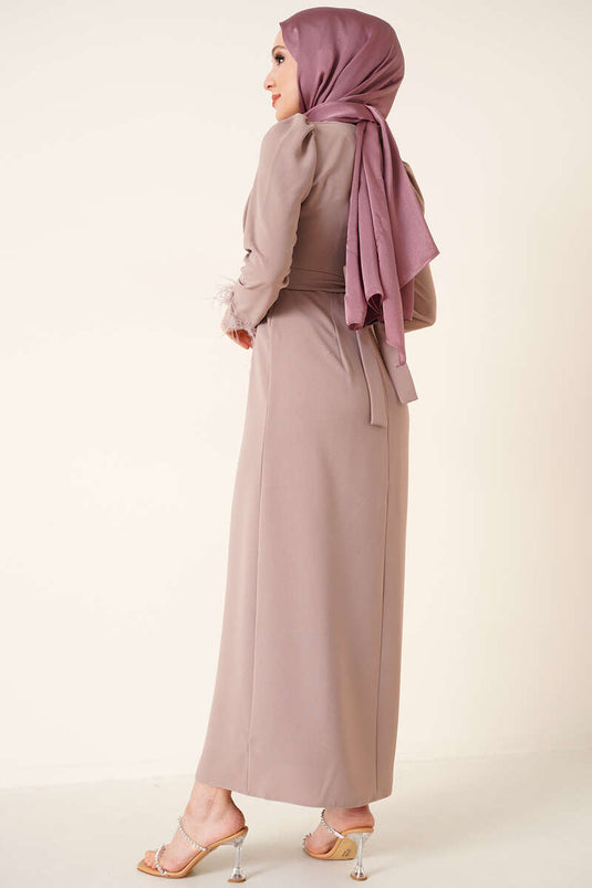 Kol Ucu Tüylü Kemerli Elbise Vizon