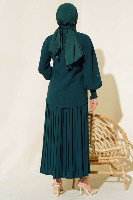 Stone-Embellished Crepe Set with Side Slit Emerald