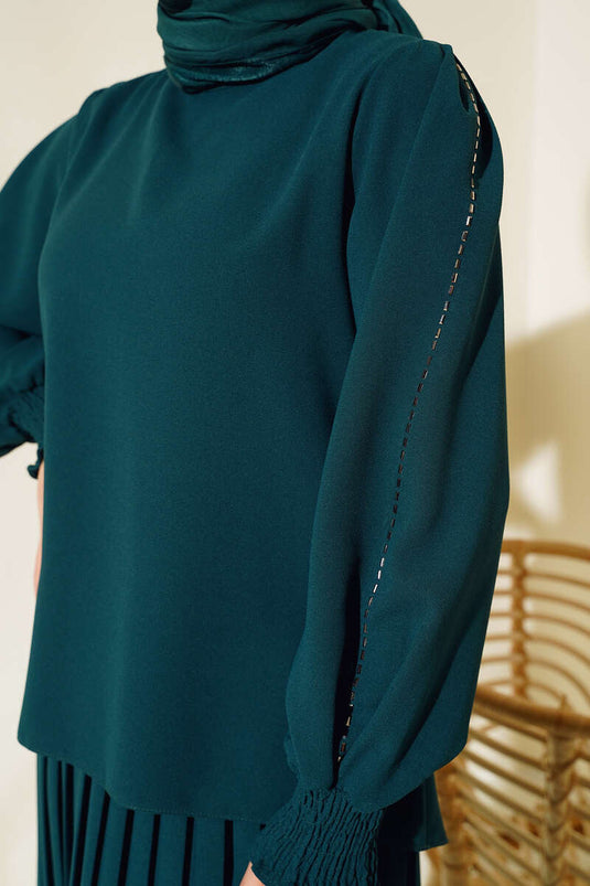 Stone-Embellished Crepe Set with Side Slit Emerald