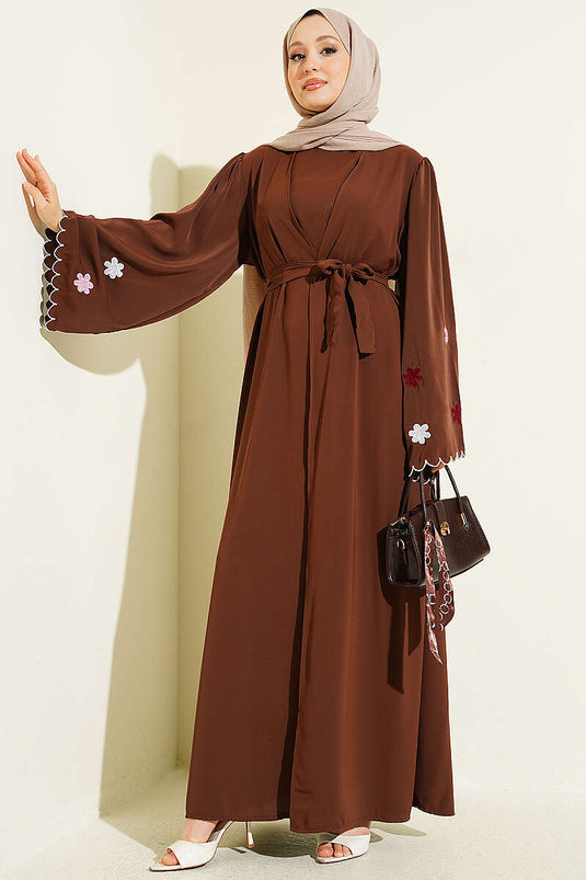 Kolları Çiçek Nakışlı Abaya Kahve