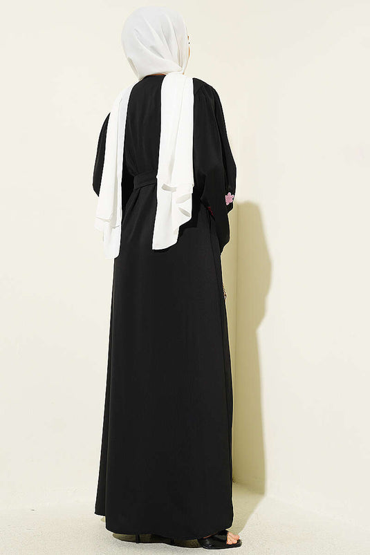 Kolları Çiçek Nakışlı Abaya Siyah