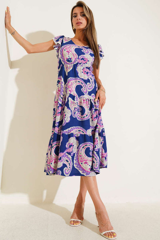 Marineblaues Kleid mit Rüschenärmeln und Muster