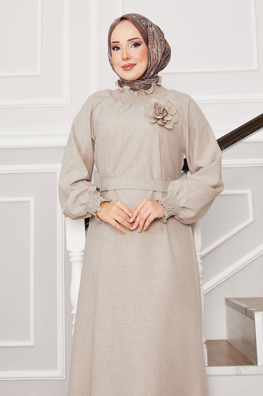 Kolları Gipeli Gül Broşlu Tesettür Elbise Taş