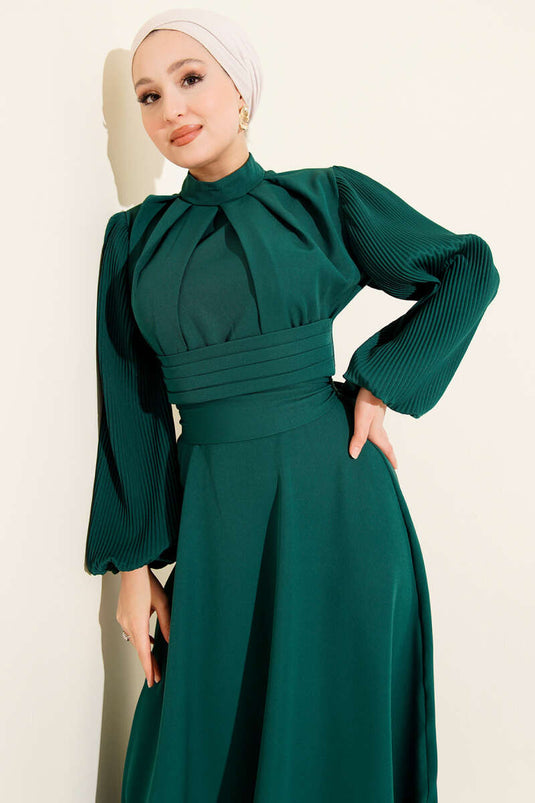 فستان سهرة أخضر زمردي بأكمام مطوية وحزام