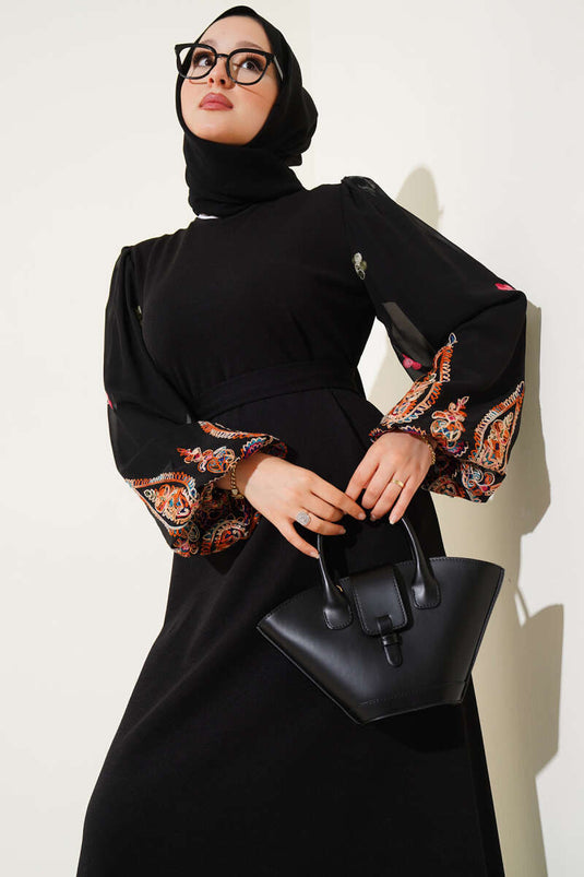 Chiffon geborduurde mouwjurk zwart