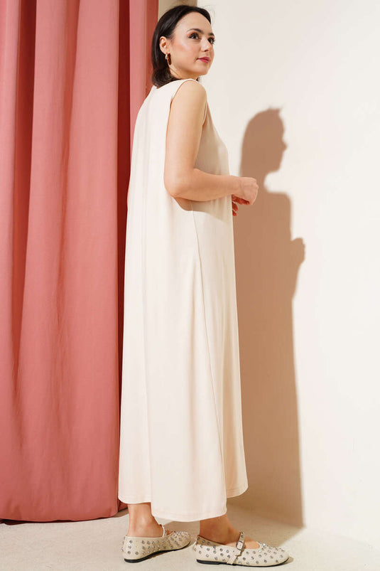 Ärmelloses, langes Basic-Kleid in Beige
