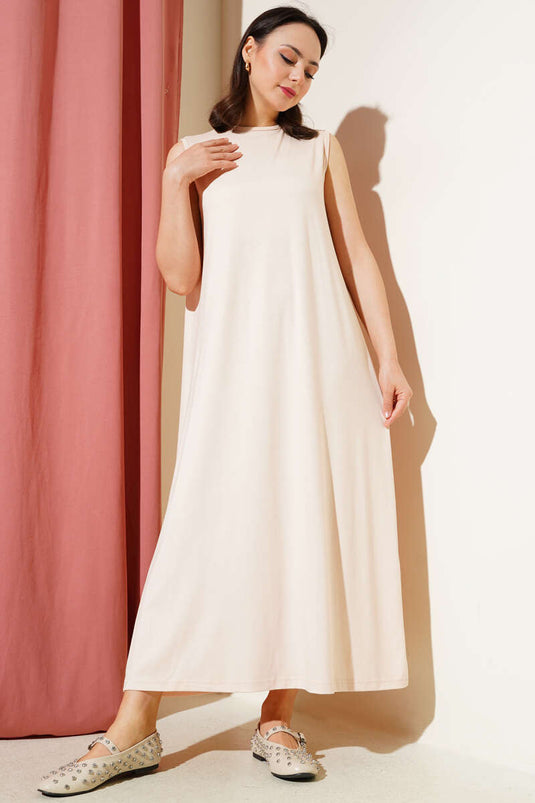Ärmelloses, langes Basic-Kleid in Beige