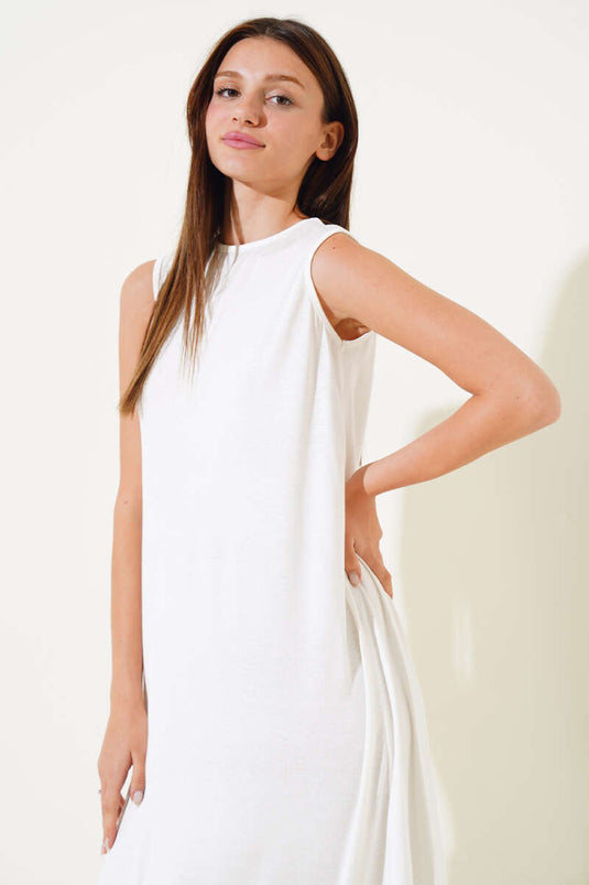 Ärmelloses, langes Basic-Kleid in Ecru