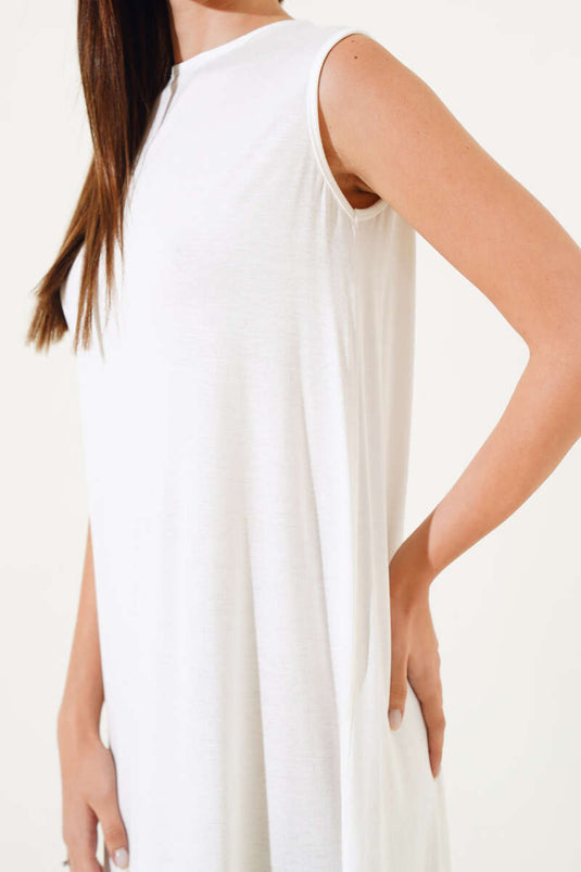 Ärmelloses, langes Basic-Kleid in Ecru