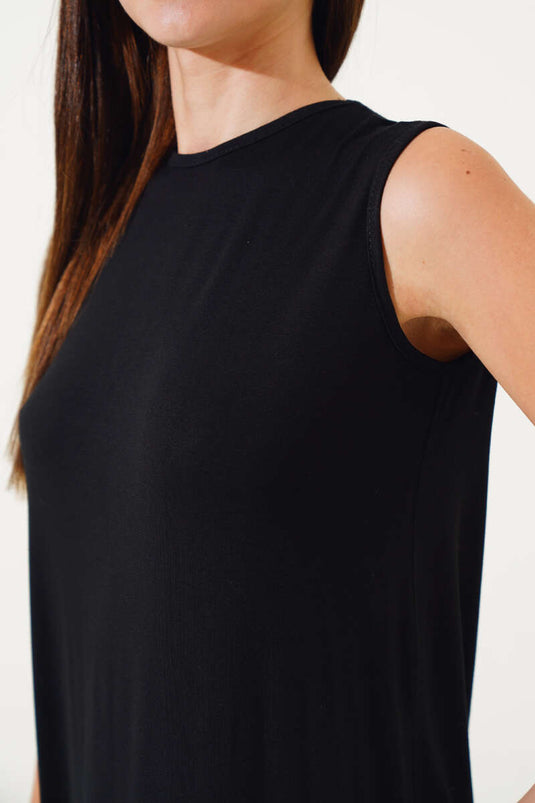 Robe longue basique sans manches noire