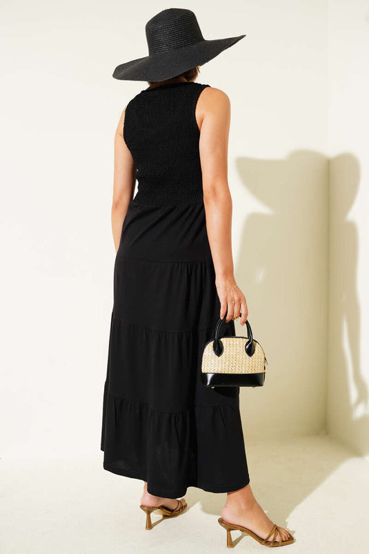 فستان جيبيل أسود بدون أكمام متعدد الطبقات