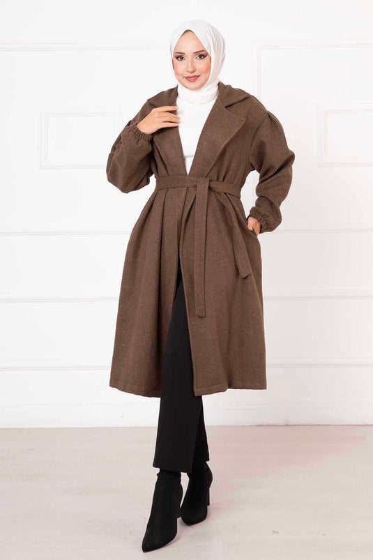 Manteau en cachemire marron à manches à cordon