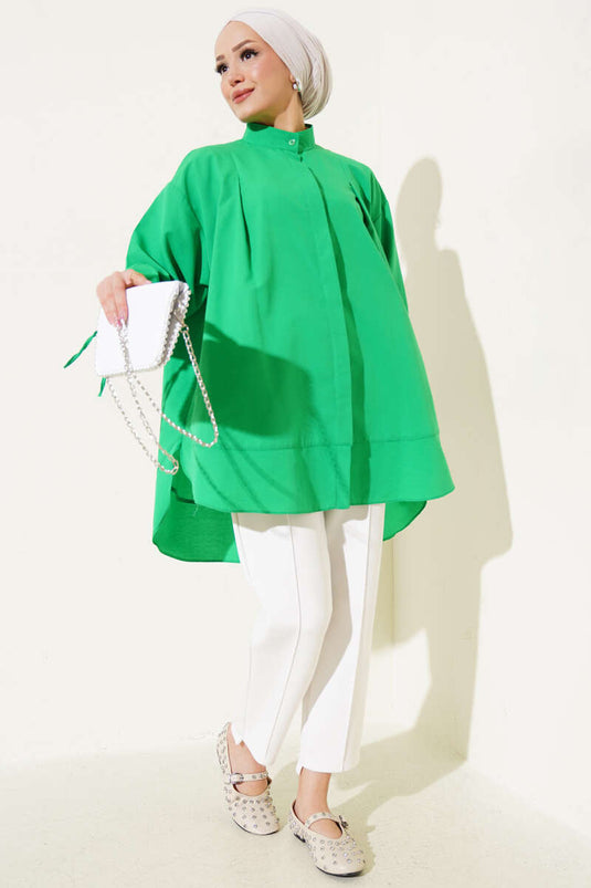 Tunica con spacco e maniche con lacci in corda verde