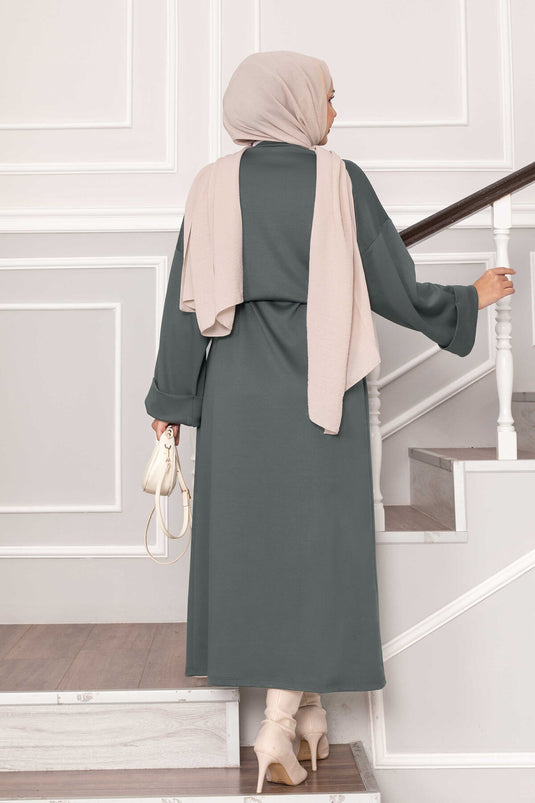 Oysho-Kleid mit umgeschlagenen Ärmeln und abnehmbarem Gürtel, Hellgrün