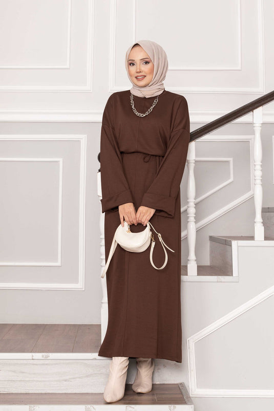 Oysho Kleid mit gefalteten Ärmeldetails und abnehmbarem Gürtel, Braun