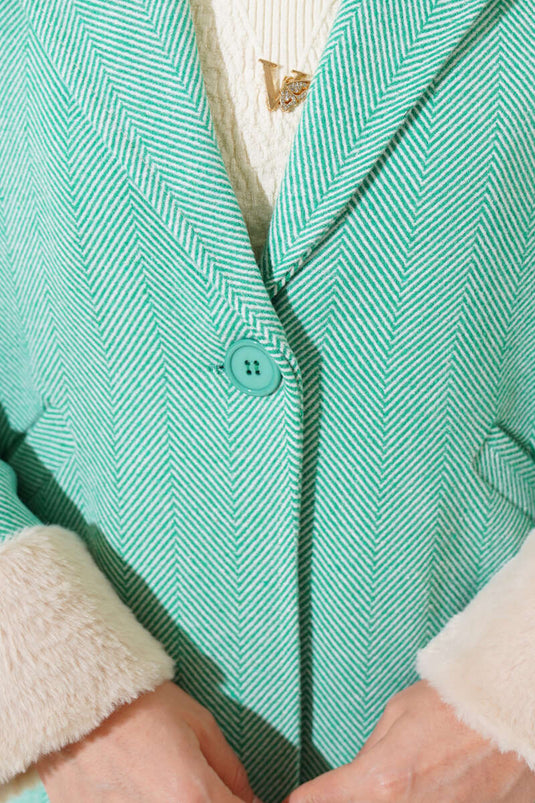 Green Zigzag Pattern Plush Sleeve Overcoat