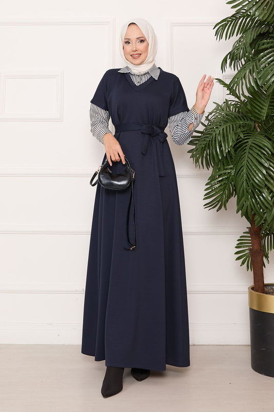 فستان أنثراسيت من أويشو ذو الأكمام وياقة مزينة بخطوط